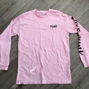 PINK Victoria's Secret campus tee long sleeve small